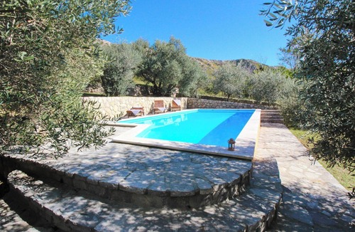 Draga Bascanska House | Holiday House Katarinini Dvori - with private Pool