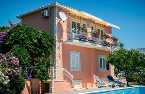Orebic House | Holiday House in Orebić with Private Parking