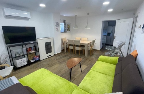 Valkarin House | Holiday House in Valkarin with Private Pool