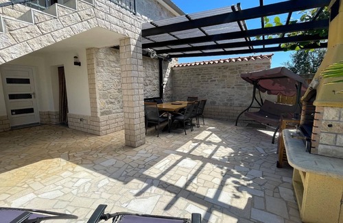 Valkarin House | Holiday House in Valkarin with Private Pool