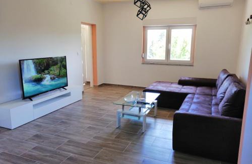 Zemunik Donji Apartment | Holiday House Ivan