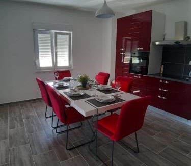 Zemunik Donji Apartment | Holiday House Ivan