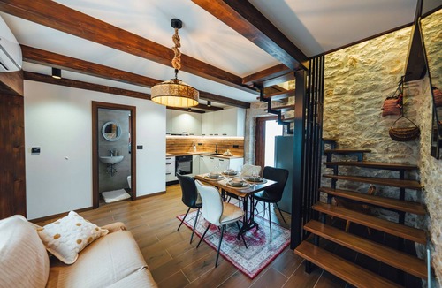 Zmijavci House | Holiday house Klara with heated pool