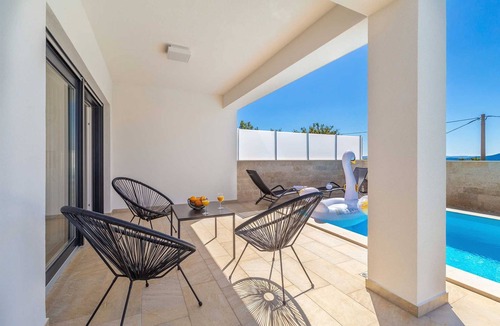Milohnici House | Holiday house LINARDICI I with sea view