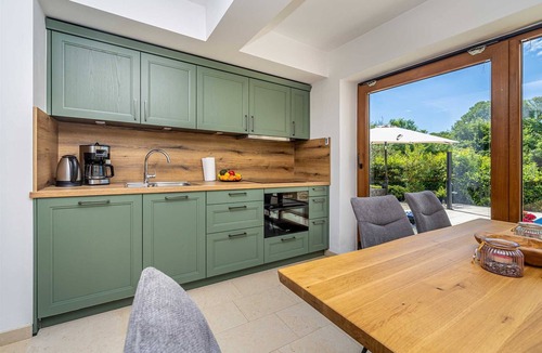 Ostrobradic House | Holiday house OBZOVA with private pool