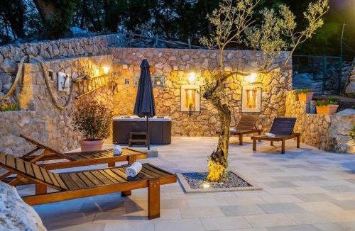 Porozina House | Holiday House - Old Olive