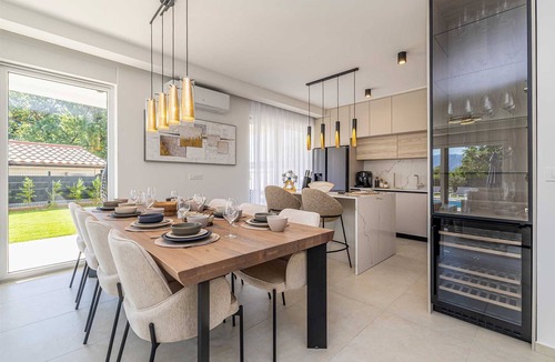 Omisalj Villa | Holiday house OLIVE BLUE with private pool