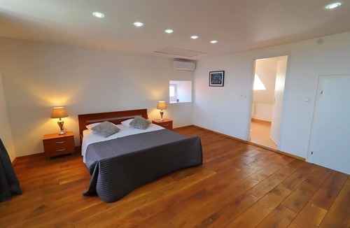 Orebic House | Holiday house Orebić for 1 - 7 persons with 3 bedrooms - Twin house
