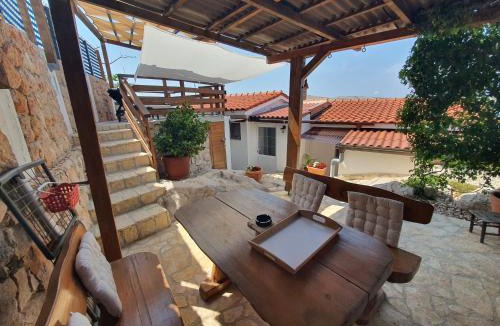 Kustici House | Holiday House Pag
