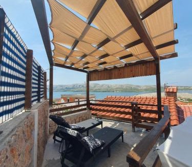 Kustici House | Holiday House Pag