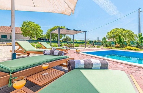 Drnis House | Holiday house Pakovo Selo for 1 - 8 persons with 3 bedrooms - Holiday house
