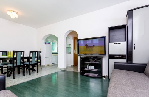 Gata House | Holiday house Rocky with private pool and parking