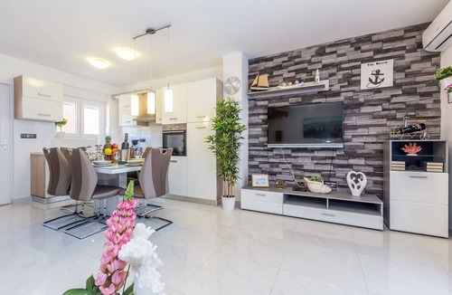 Brzac House | Holiday house SOTOVENTO II
