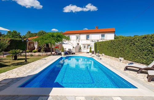 Kras House | Holiday house SUMMER OASIS