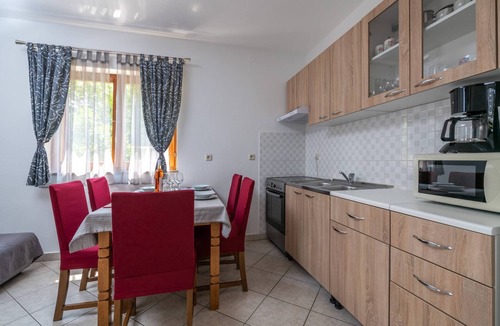 Valdebek House | Holiday house Sunce with pool