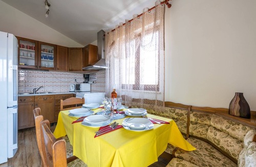 Valdebek House | Holiday house Sunce with pool