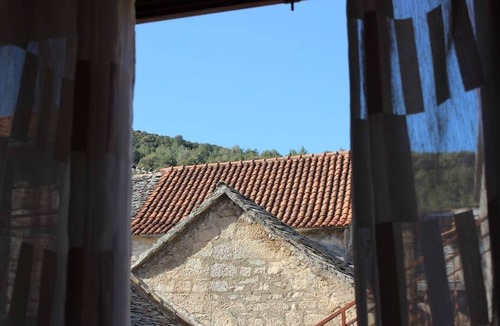 Dol House | Holiday house Tončica - quiet place: - Dol (Brac), Island Brac, Croatia