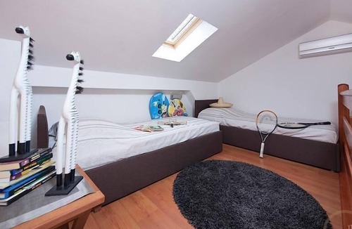 Businci House | Holiday house Trogir for 1 - 16 persons with 8 bedrooms - Row house