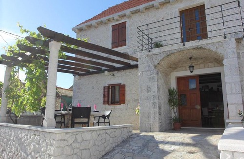 Donji Humac House | Holiday house with a swimming pool Donji Humac, Brac - 16435