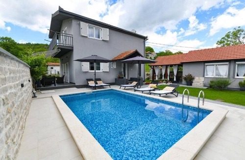 Citluk House | Holiday house with a swimming pool Lučane, Zagora (K-23648)