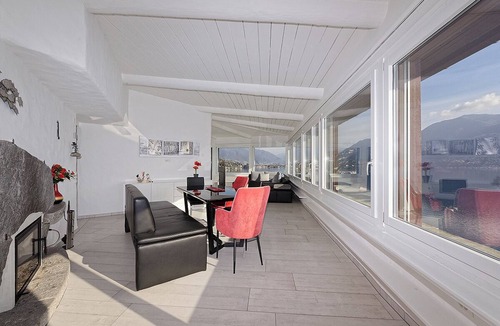 Porto Ronco House | Holiday house with 180° panoramic view, heated, private infinity pool and terrac