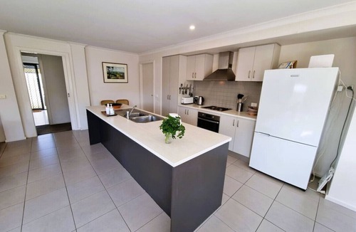 Inverloch Apartment | Holiday In Headland Way!