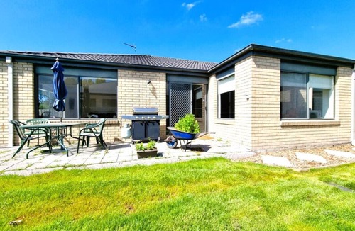 Inverloch Apartment | Holiday In Headland Way!