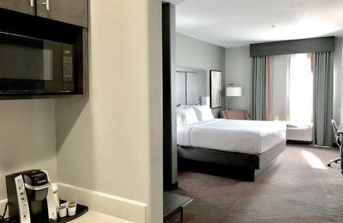 Abilene Hotel | Holiday Inn Abilene - North College Area by IHG