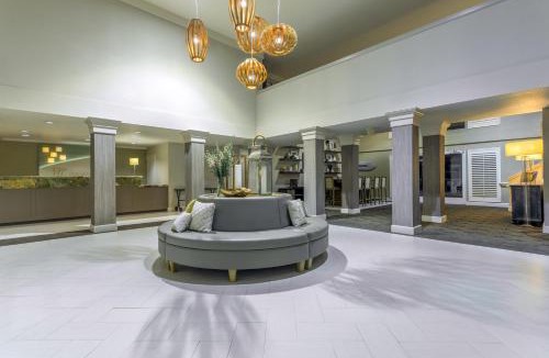 Auburn Hotel | Holiday Inn Auburn by IHG