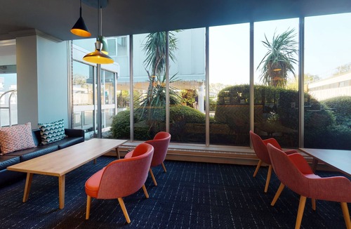 Basildon Hotel | Holiday Inn Basildon by IHG