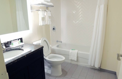 Champaign Hotel | Holiday Inn Champaign by IHG