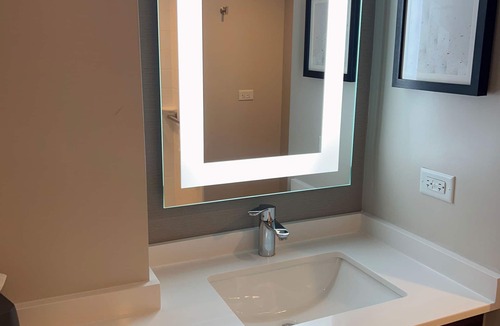 Forestview Hotel | Holiday Inn Chicago – Midway Airport S by IHG