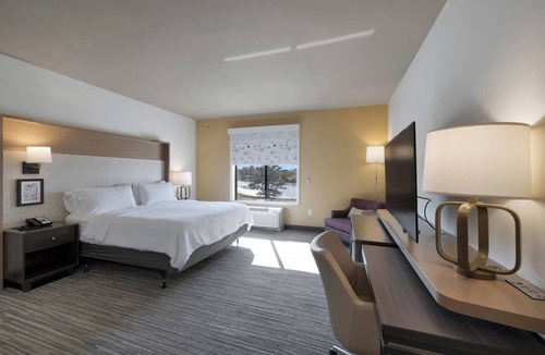 Tinley Park Hotel | Holiday Inn Chicago Tinley Park by IHG