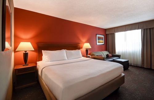 Covington Hotel | Holiday Inn Cincinnati-Riverfront by IHG