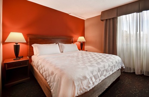 Covington Hotel | Holiday Inn Cincinnati-Riverfront by IHG