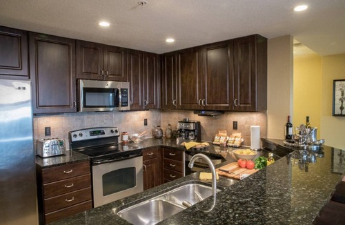 Orange Lake Resort | Holiday Inn Club at Orange Lake 2 Bedroom Sleeps 8
