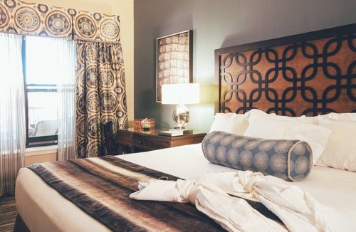 Orange Lake Resort | Holiday Inn Club at Orange Lake 2 Bedroom Sleeps 8