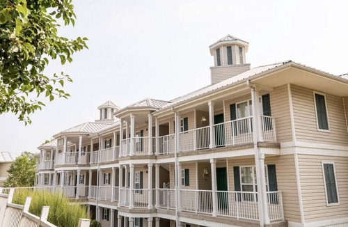 Sheridan Condo | Holiday Inn Club Fox River Resort 2br ~ Friday check-in