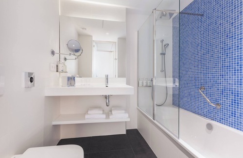 Sant Cugat del Valles Hotel | Holiday Inn Barcelona-Sant Cugat by IHG