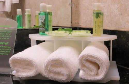 Heber Springs Hotel | Holiday Inn Express and Suites Heber Springs by IHG