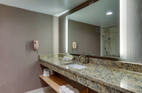 Aberdeen Hotel | Holiday Inn Express Aberdeen by IHG