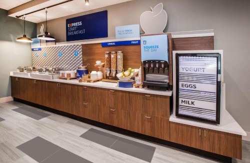 Alpharetta Hotel | Holiday Inn Express Alpharetta - Roswell by IHG