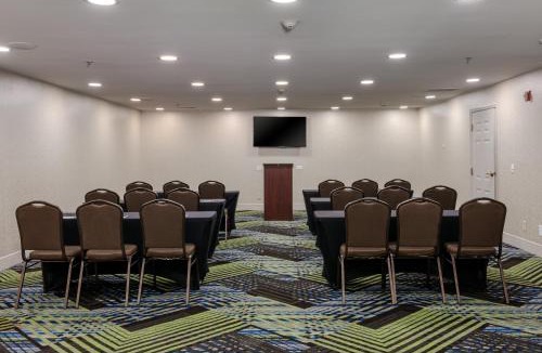 Alpharetta Hotel | Holiday Inn Express Alpharetta - Roswell by IHG