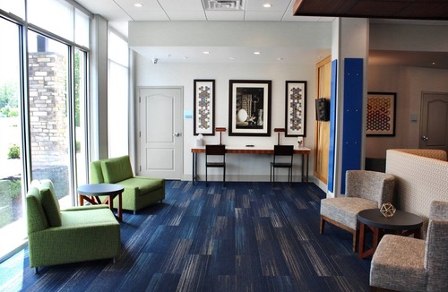 Lockport Hotel | Holiday Inn Express Amherst - Lockport by IHG