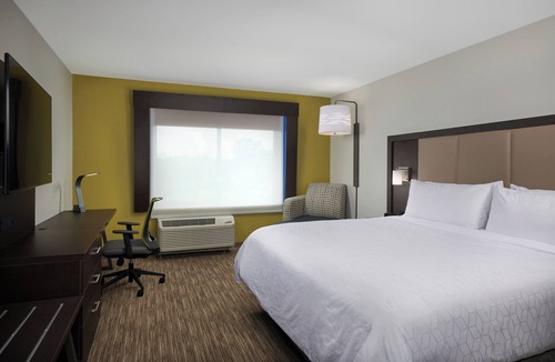 Lockport Hotel | Holiday Inn Express Amherst - Lockport by IHG