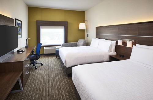 Brantford Hotel | Holiday Inn Express and Suites Brantford by IHG