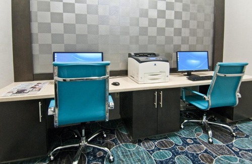 Roanoke Hotel | Holiday Inn Express and Suites Forth Worth North - Northlake