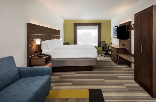 Bartow Hotel | Holiday Inn Express Bartow by IHG