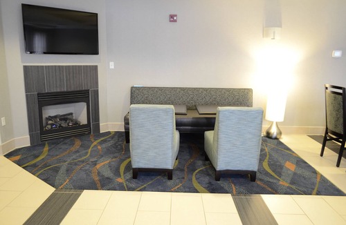 Biddeford Hotel | Holiday Inn Express Biddeford by IHG