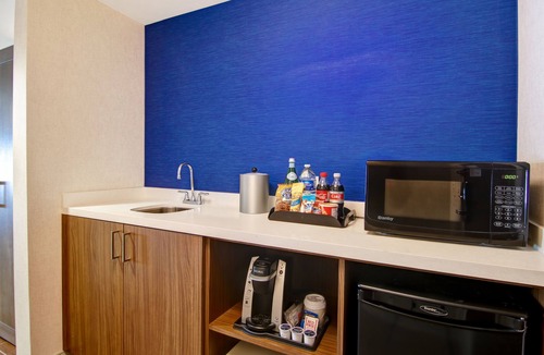 Unionville Hotel | Holiday Inn Express Hotel & Suites Toronto - Markham by IHG
